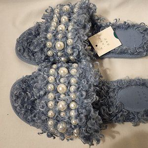 Classy, Fun, Cute Blue Adrienne fuzzy slippers with pearls - Size 9